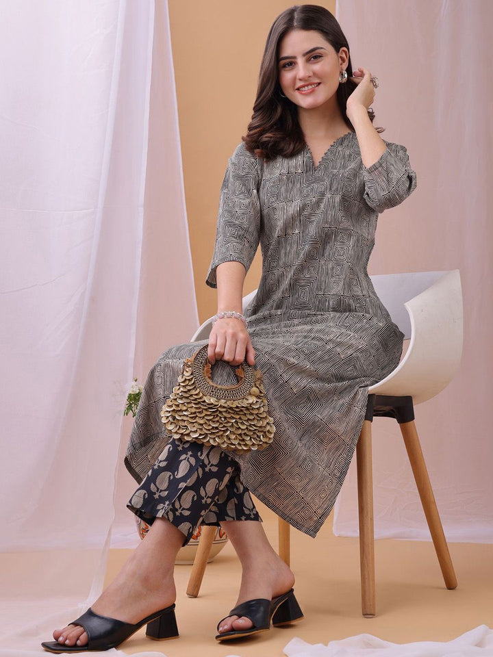 KALINI Women Printed Regular Pure Cotton Kurta with Trousers