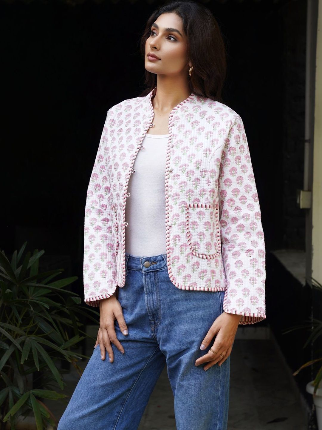 Jaket Quilted Bunga Wanita House of Chikankari