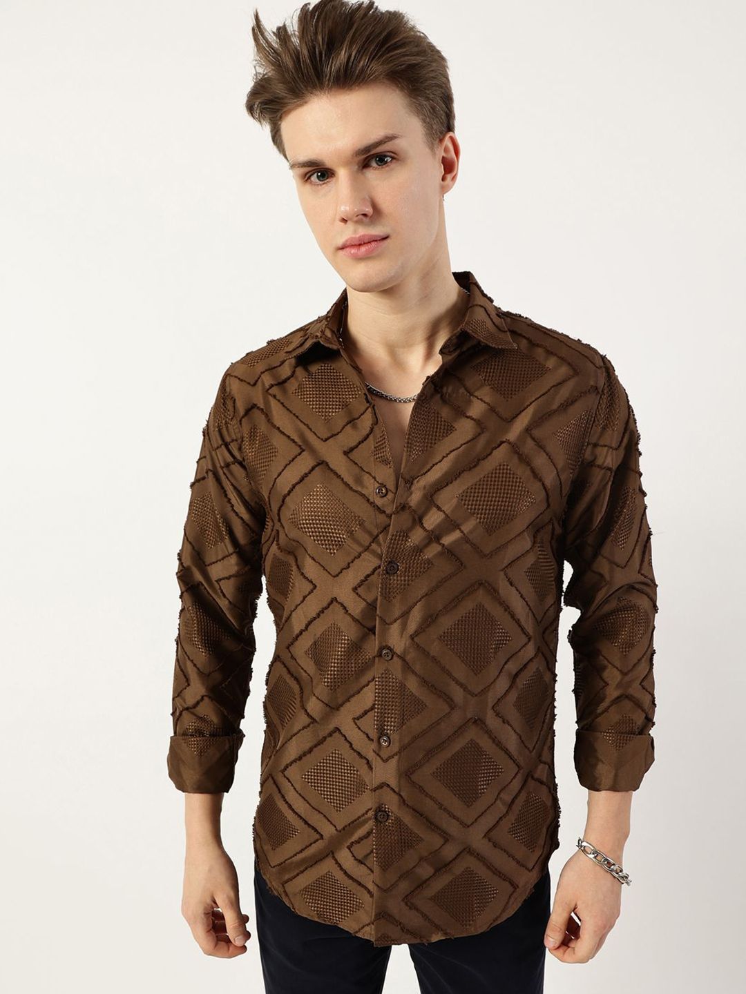 Thomas Scott Men Premium Spread Collar Textured Slim Fit Casual Shirt