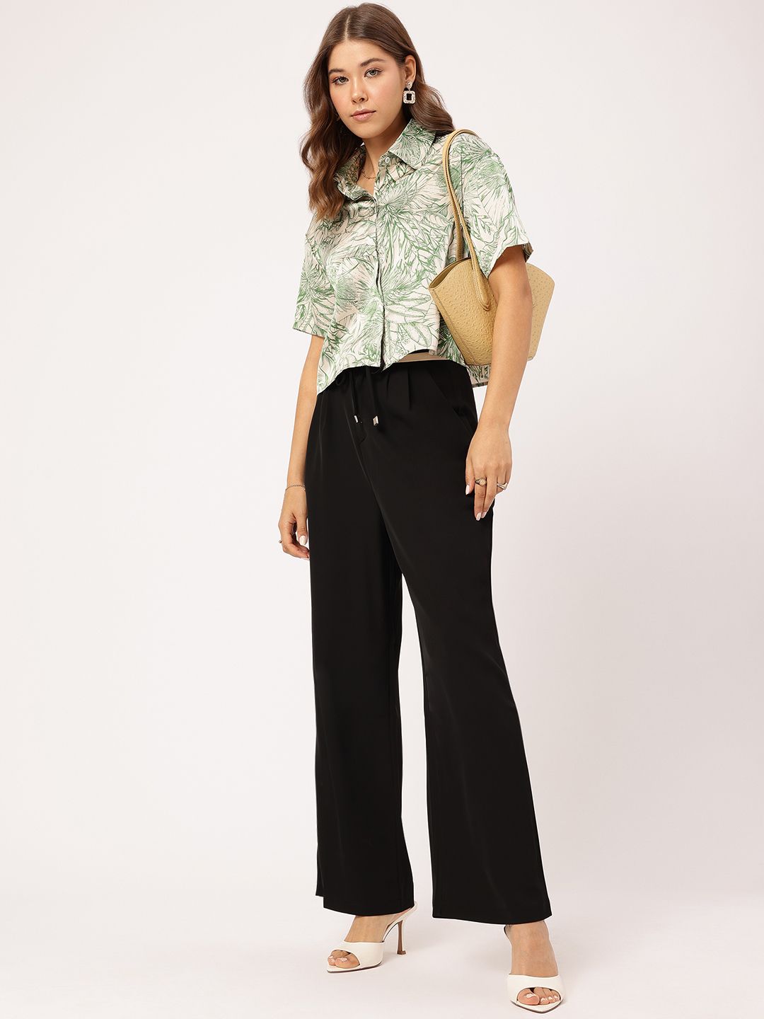 DressBerry Women Urban Elegance Tie-Up Pleated Trousers