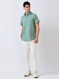 SPYKAR Men Slim Fit Spread Collar Solid Cotton Casual Shirt