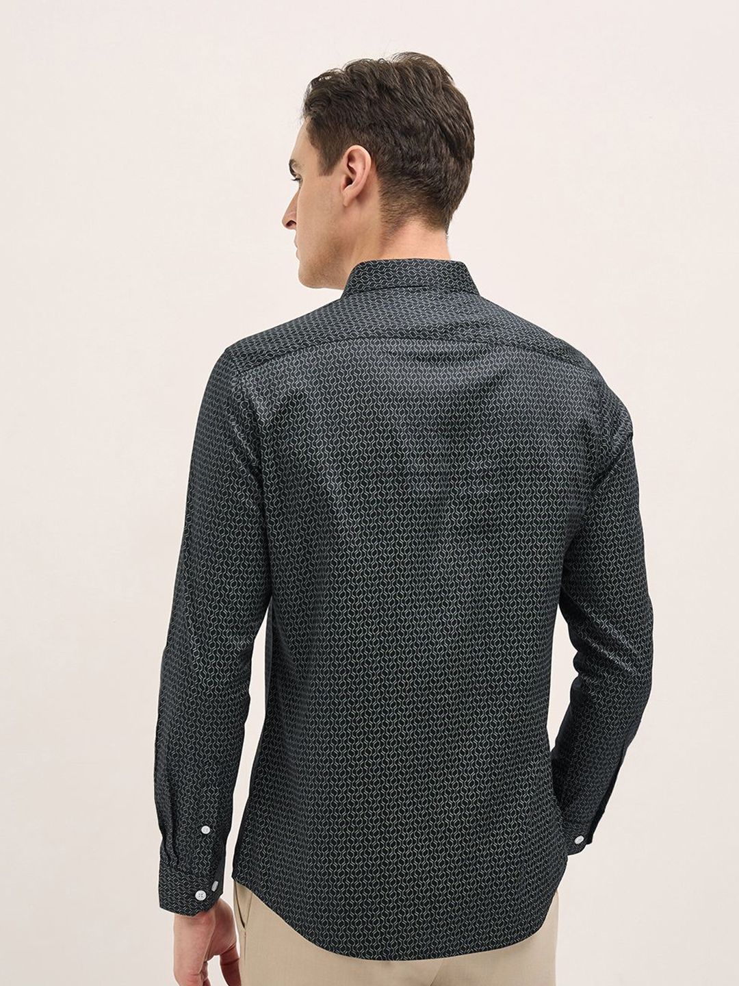 THE BEAR HOUSE Men Spread Collar Geometric Printed Cotton Tailored Fit Formal Shirt