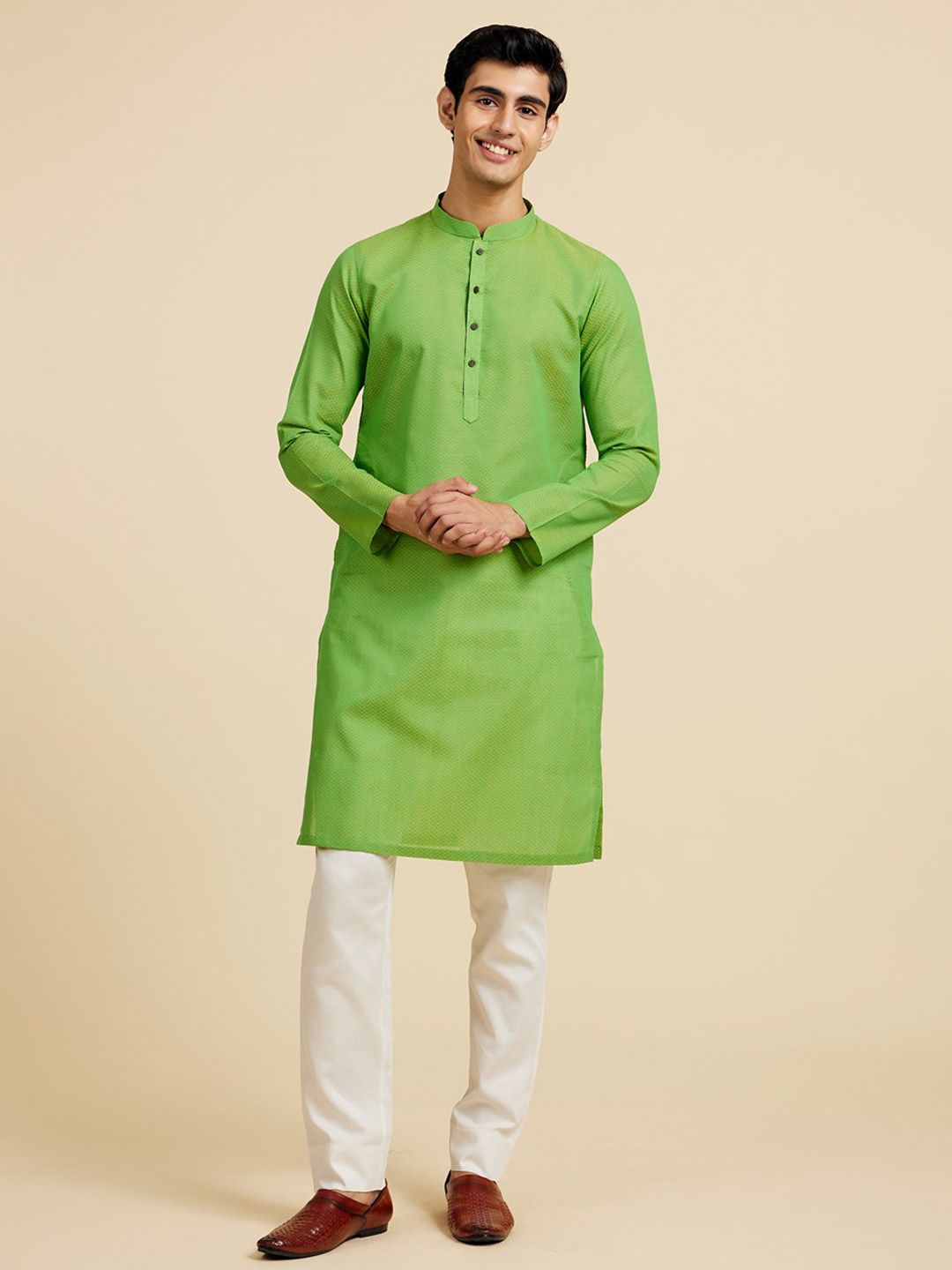 Diwas by Manyavar Chevron Woven Design Mandarin Collar Straight Kurta