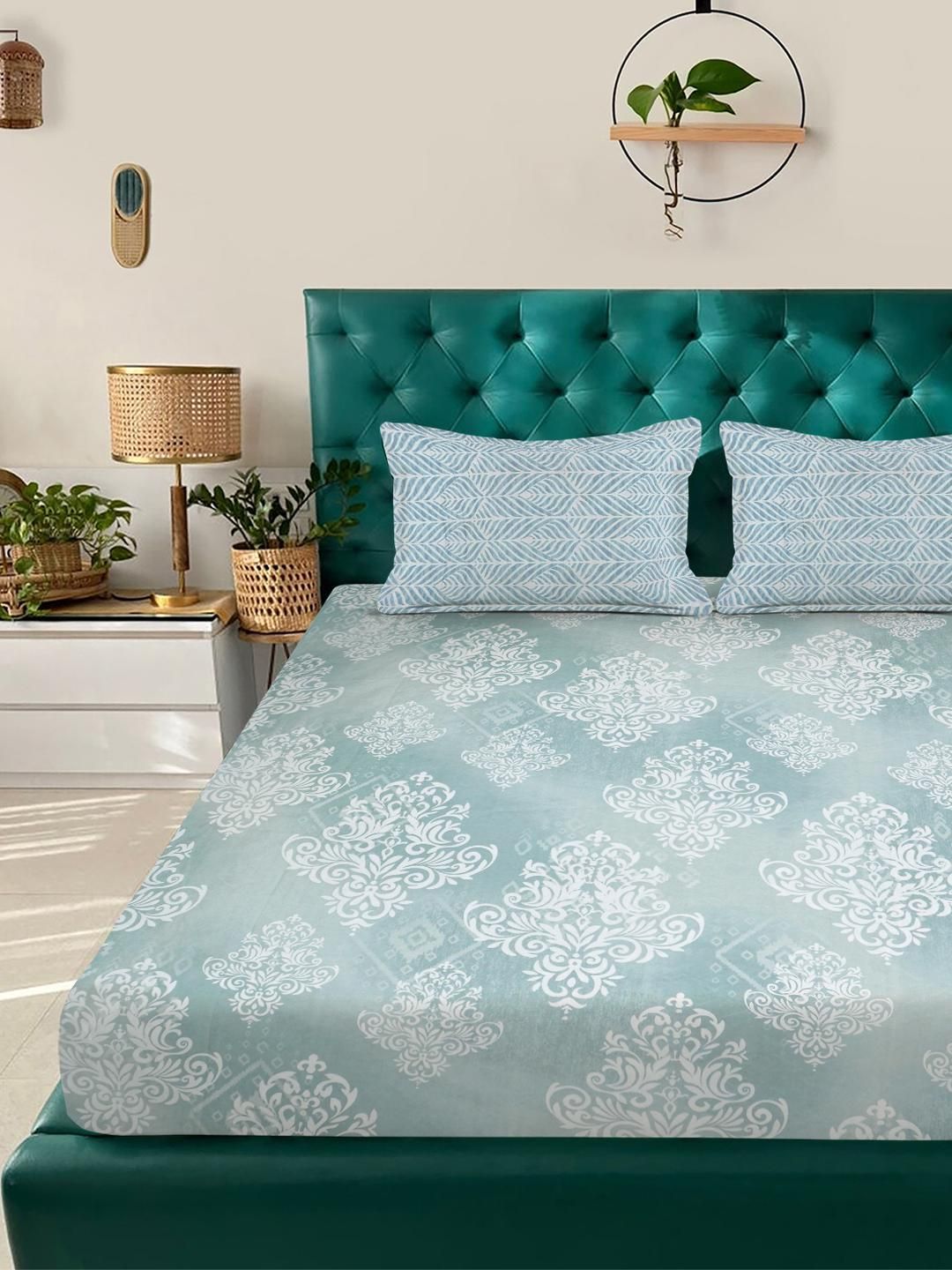 KLOTTHE Green Polycotton Floral Fine Flat 300 GSM King Bedsheets