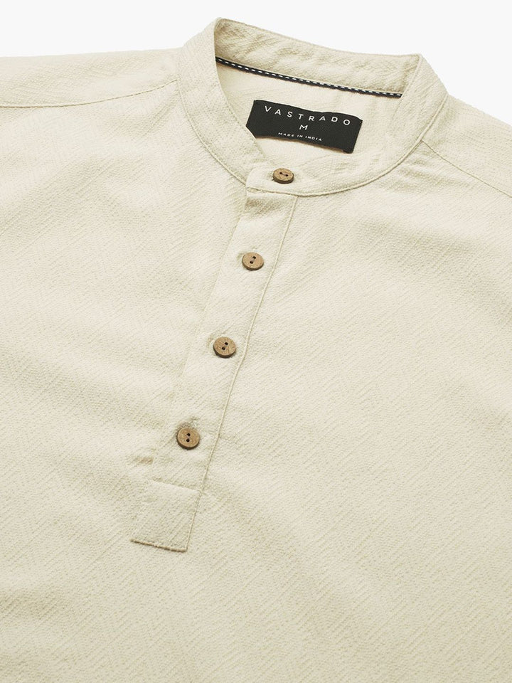 VASTRADO Men Solid Woven Design Daily Straight Short Kurta
