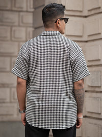 Powerlook Men Spread Collar Geometric Printed Casual Shirt