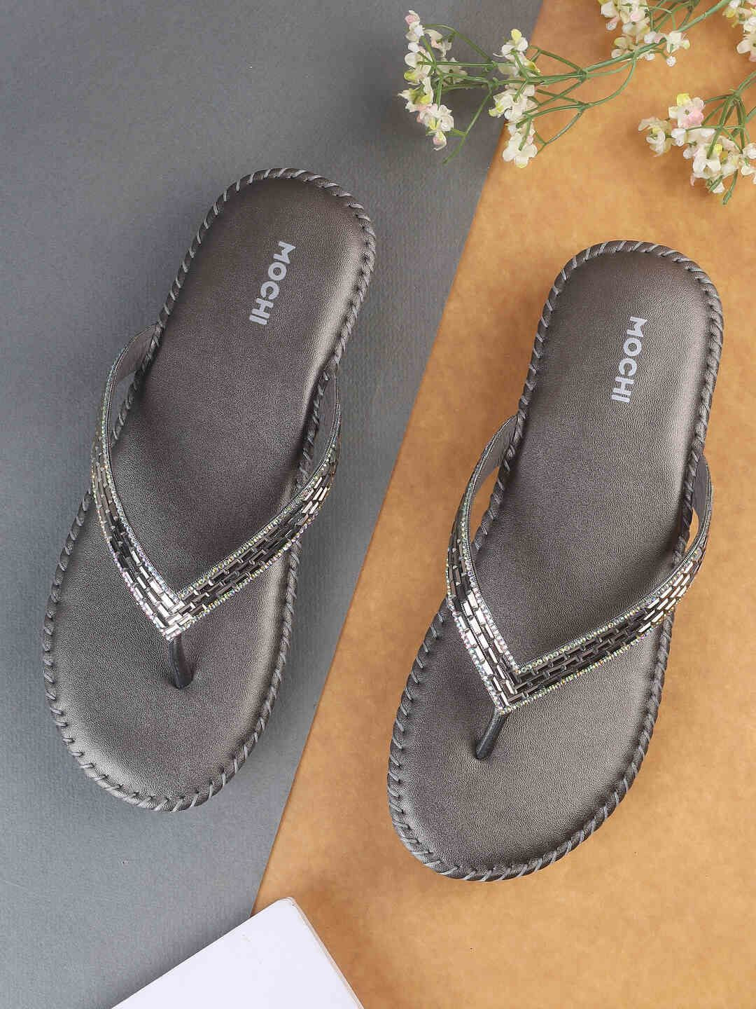 Mochi Women Printed Open Toe Flats