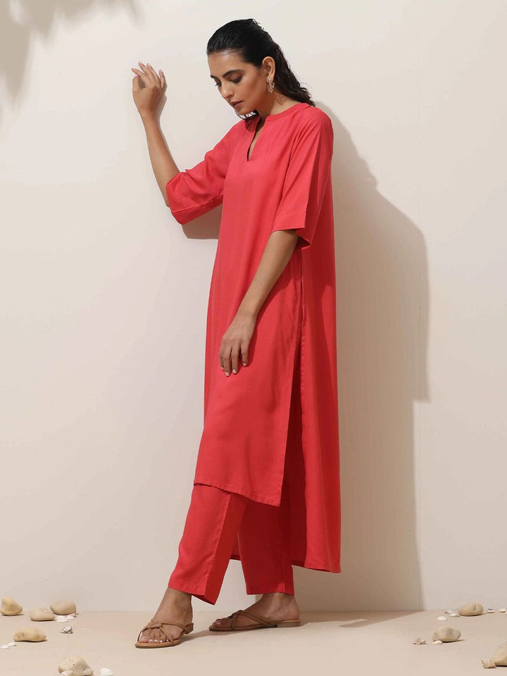 trueBrowns Mandrain Collar Straight Kurta With Trouser