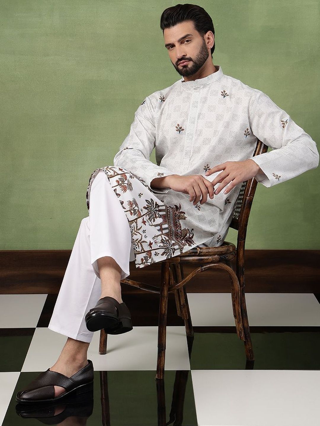 SOJANYA Men Floral Printed Kurta