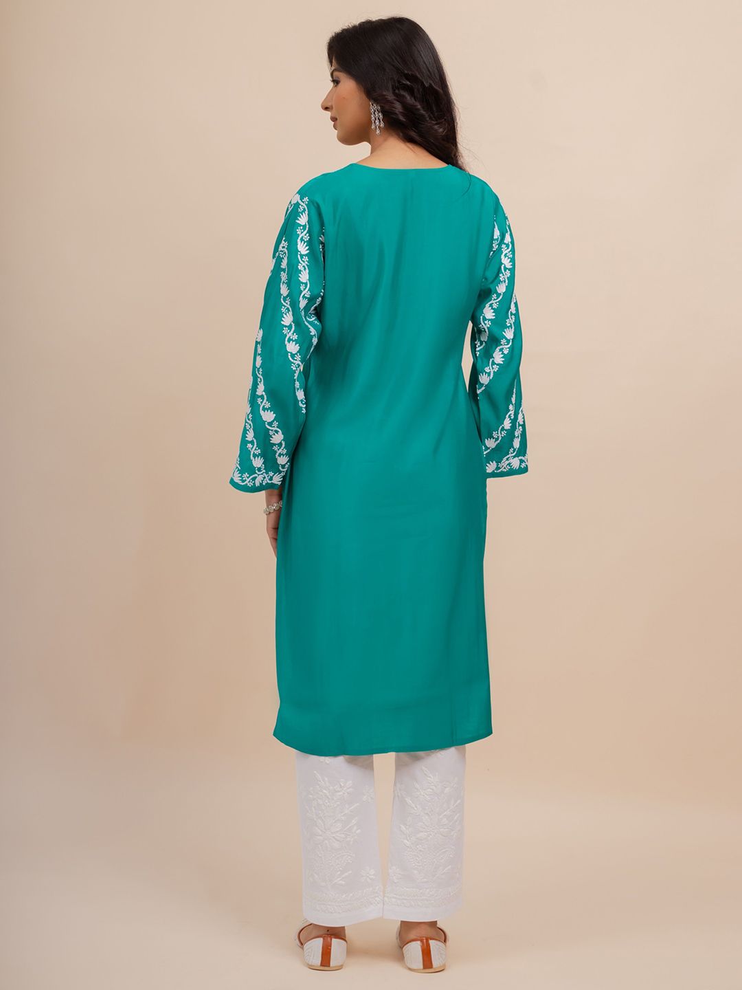 HOUSE OF KARI Women Chikankari Muslin Kurta