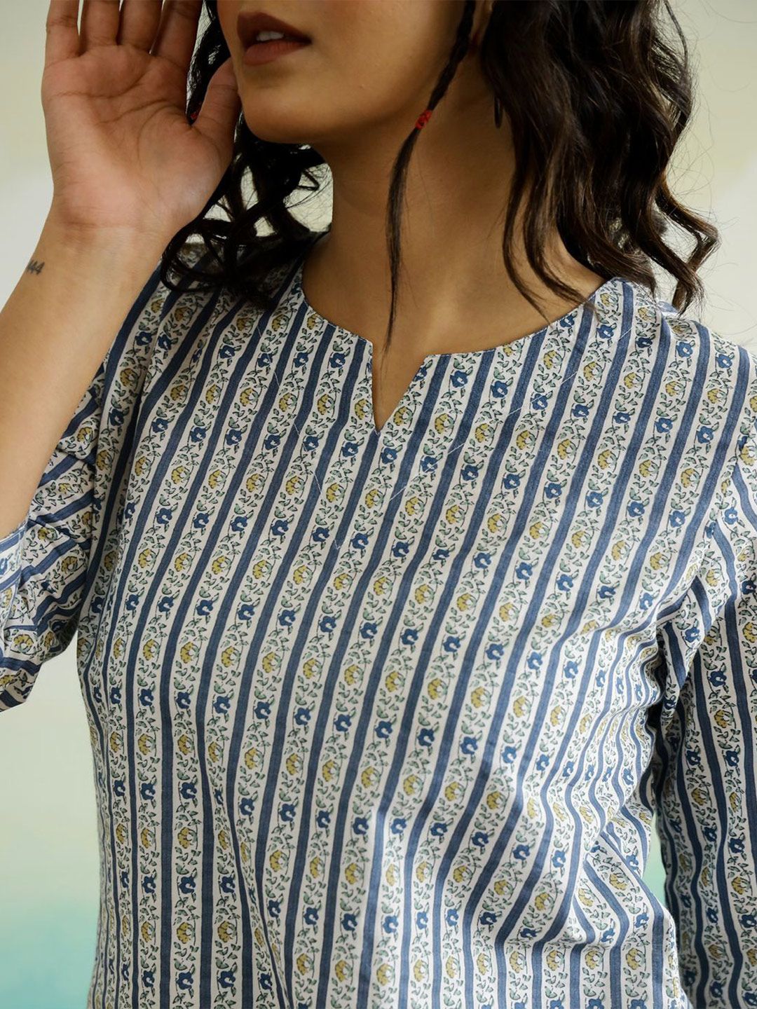 SANSKRUTIHOMES Women Floral Prined Pure Cotton Top