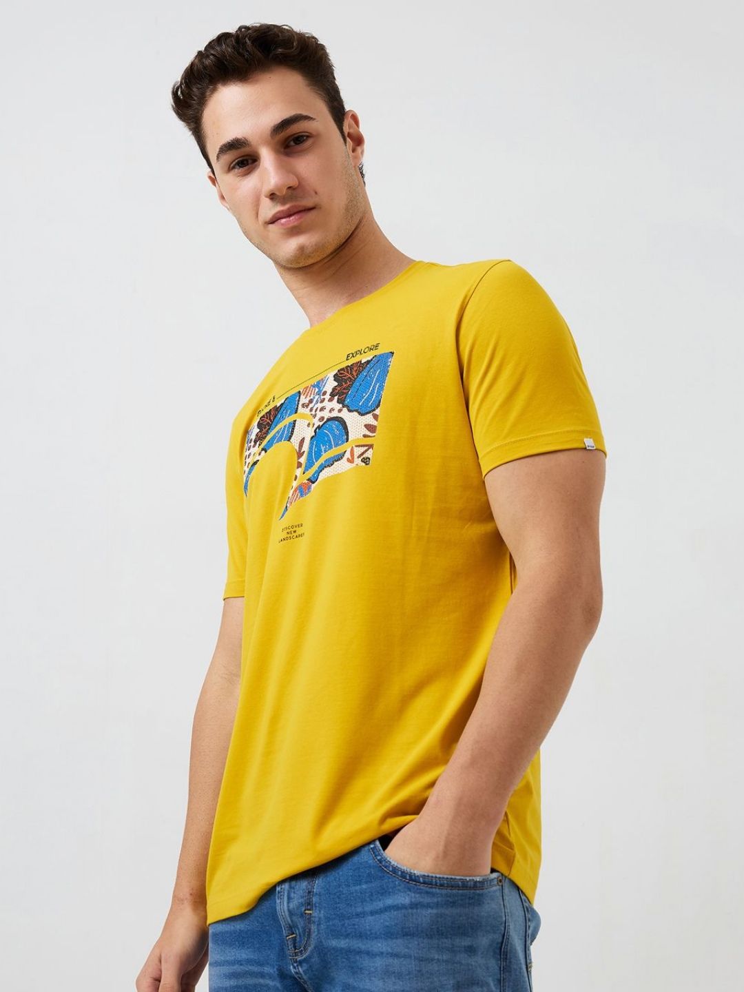 SPYKAR Men Graphic Printed Round Neck Cotton Slim Fit T-shirt