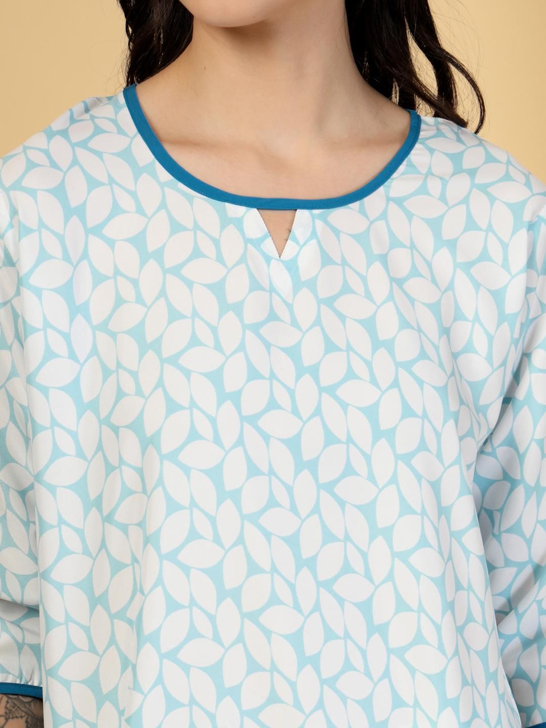 Klotthe Wanita Biru Blue Floral Campuran Malam