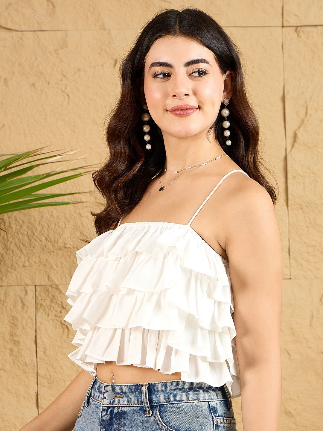 Berrylush Women Ruffles Crop Top