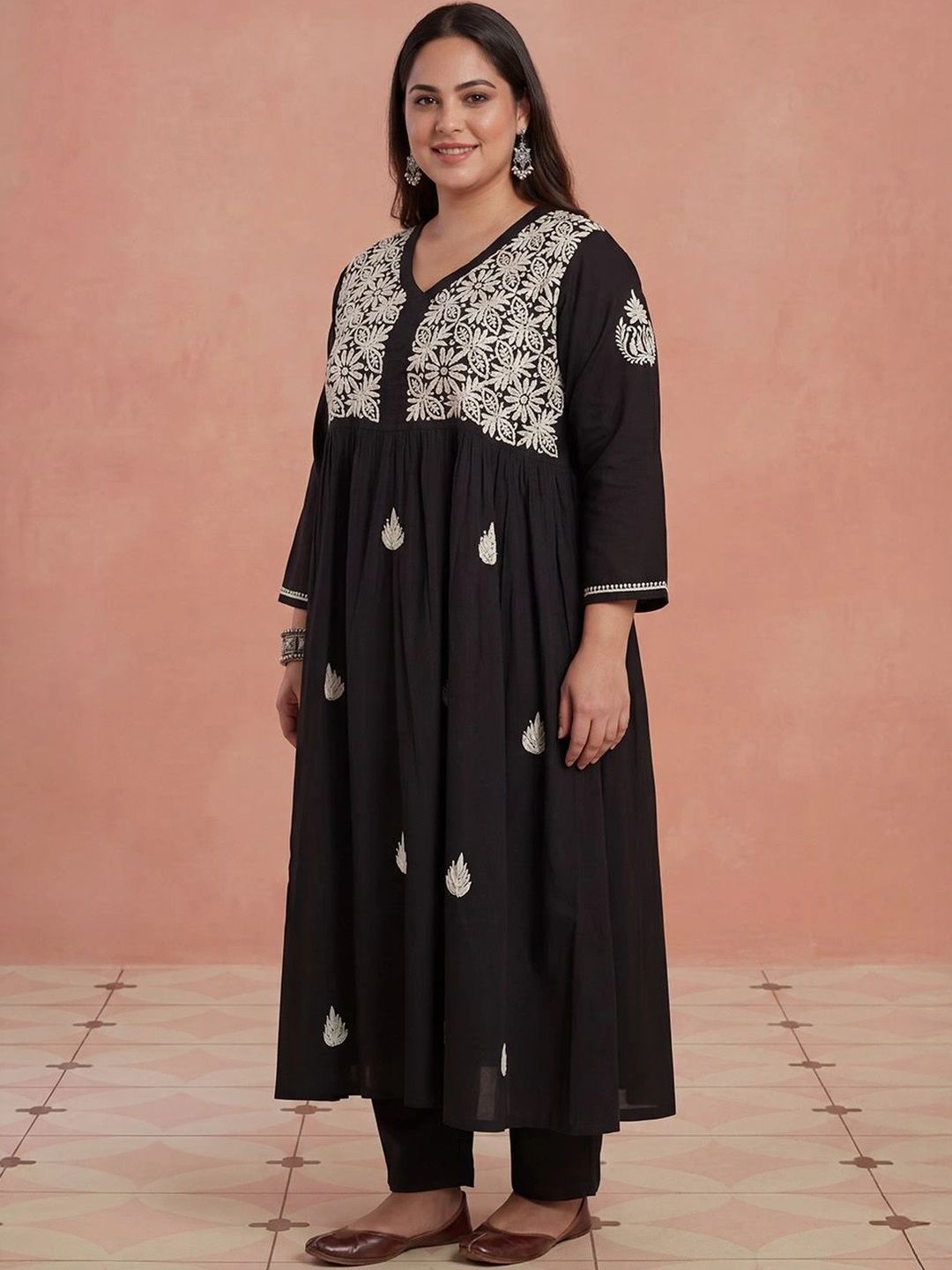 Rumah Wanita Chikankari Kerja Benang Sulam Anarkali Kurta