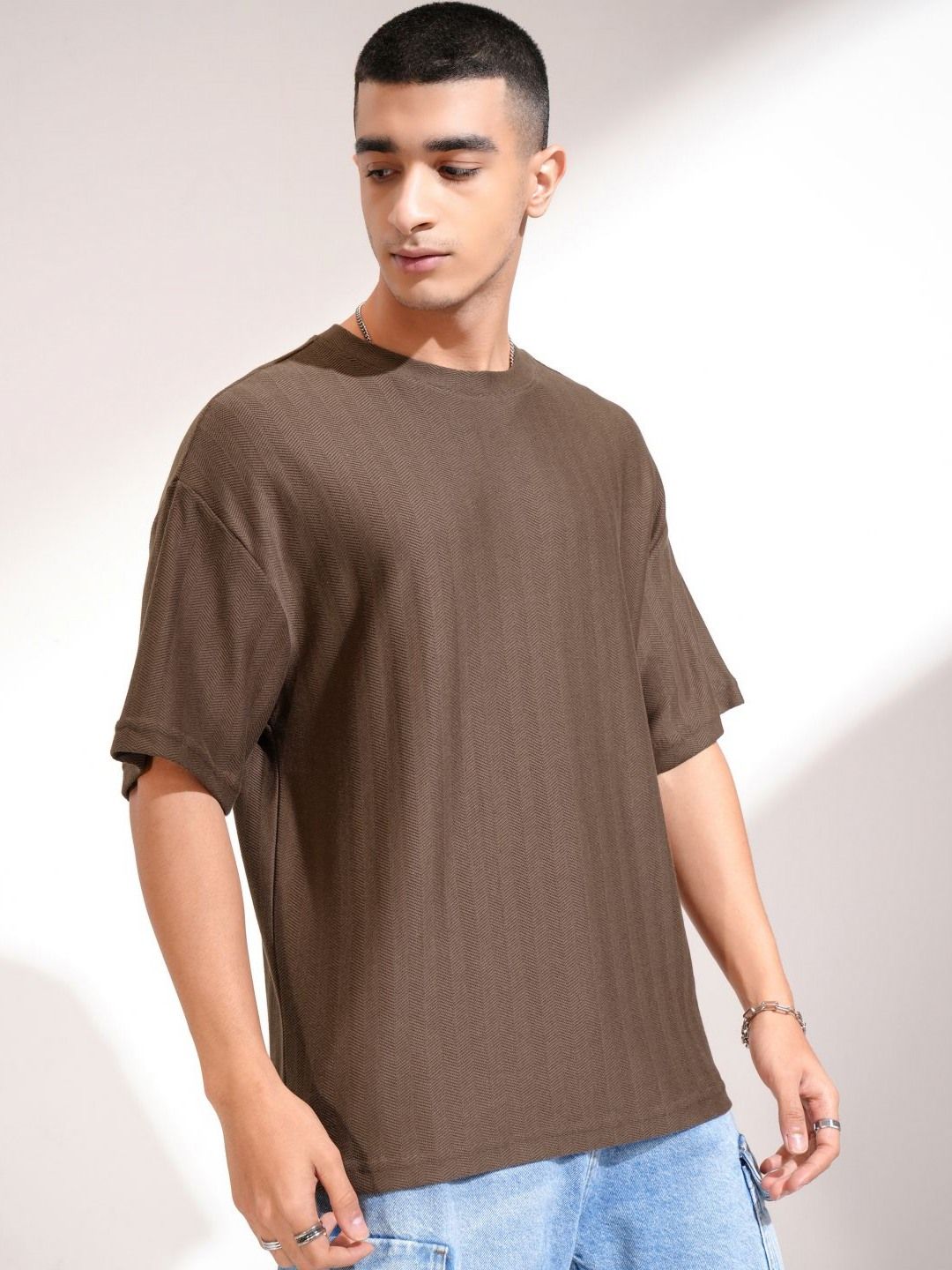 HIGHLANDER Men Drop-Shoulder Sleeves T-shirt
