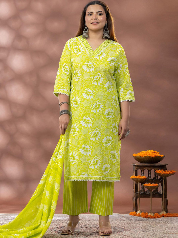 Mamicha  Printed Straight Kurta With Trousers & Dupatta