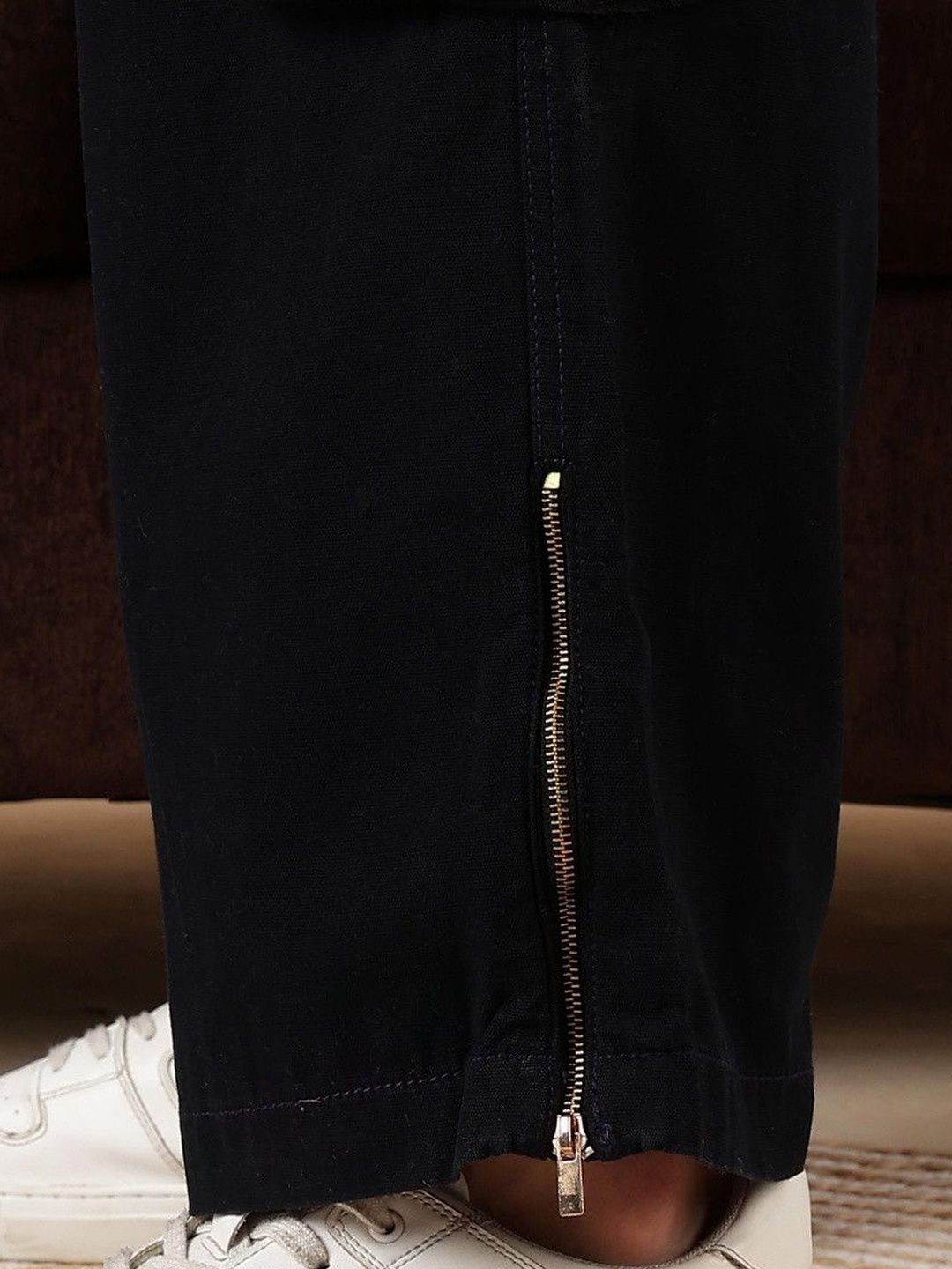 Eszett Men Easy Wash Cargos Seluar