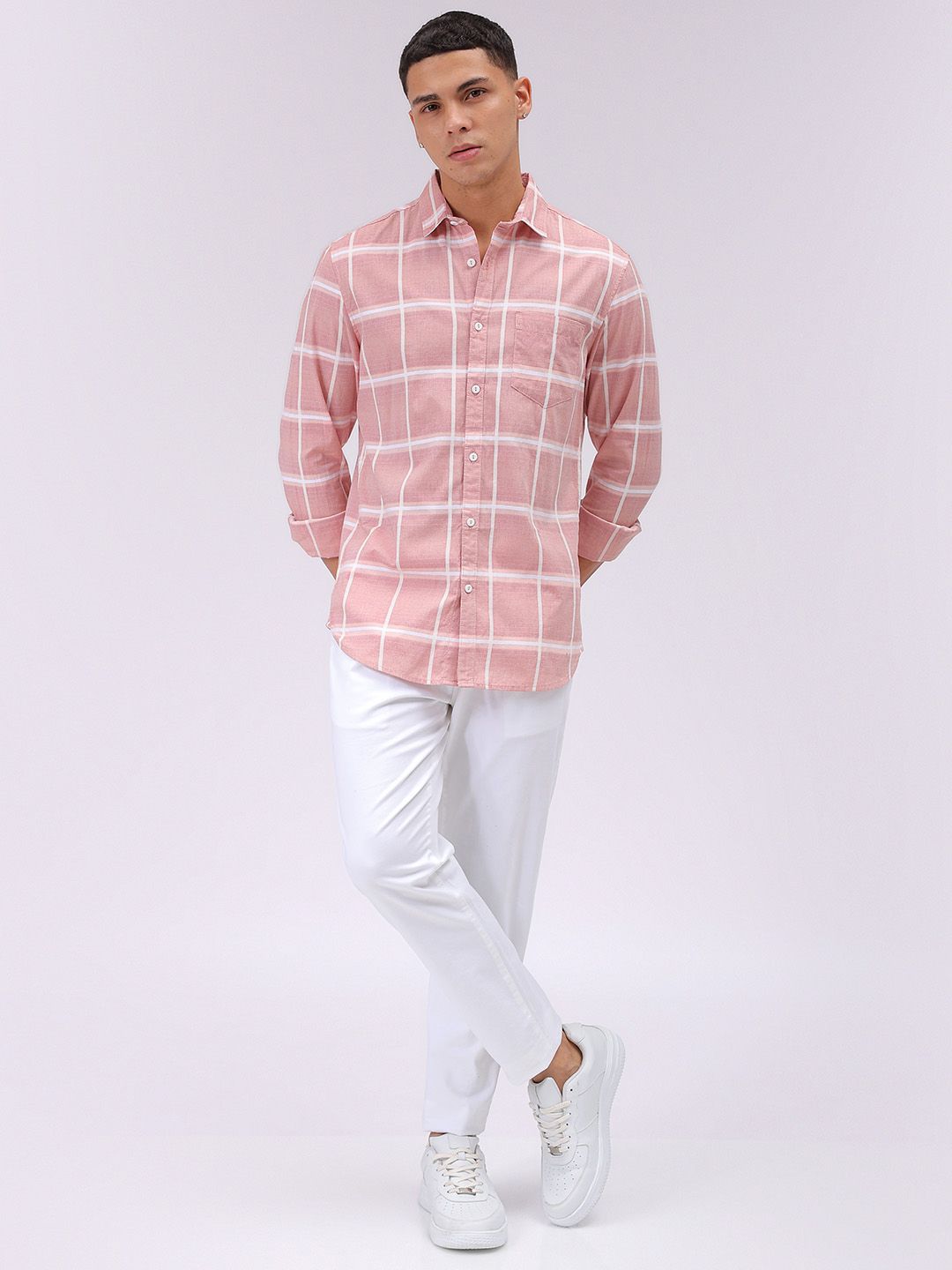The Indian Garage Co Men Cutaway Collar Checked Cotton Slim Fit Casual Shirt