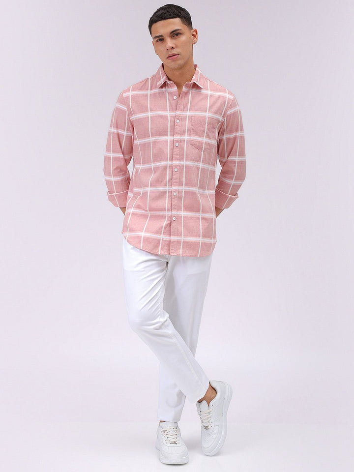 The Indian Garage Co Men Cutaway Collar Checked Cotton Slim Fit Casual Shirt