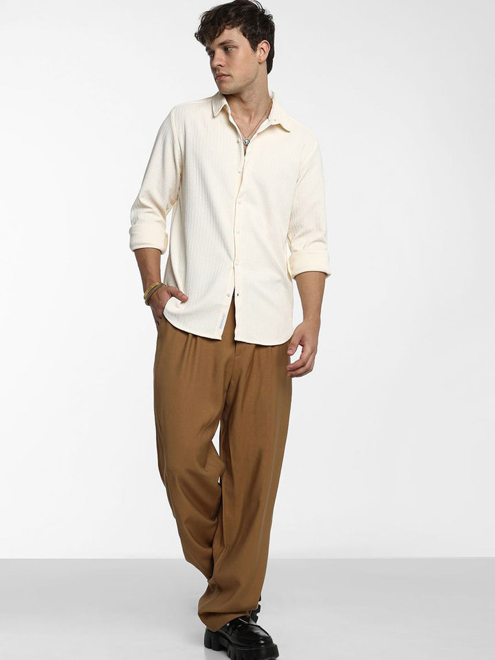 Campus Sutra Men Comfort Spread Collar Textured  Casual Shirt