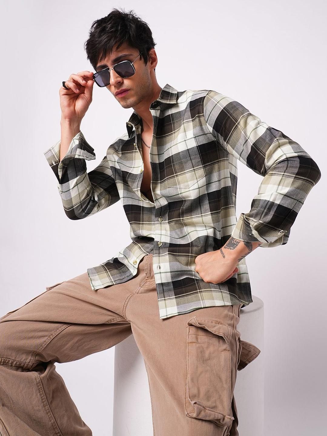 VASTRADO Men Classic Slim Fit Checked Casual Shirt