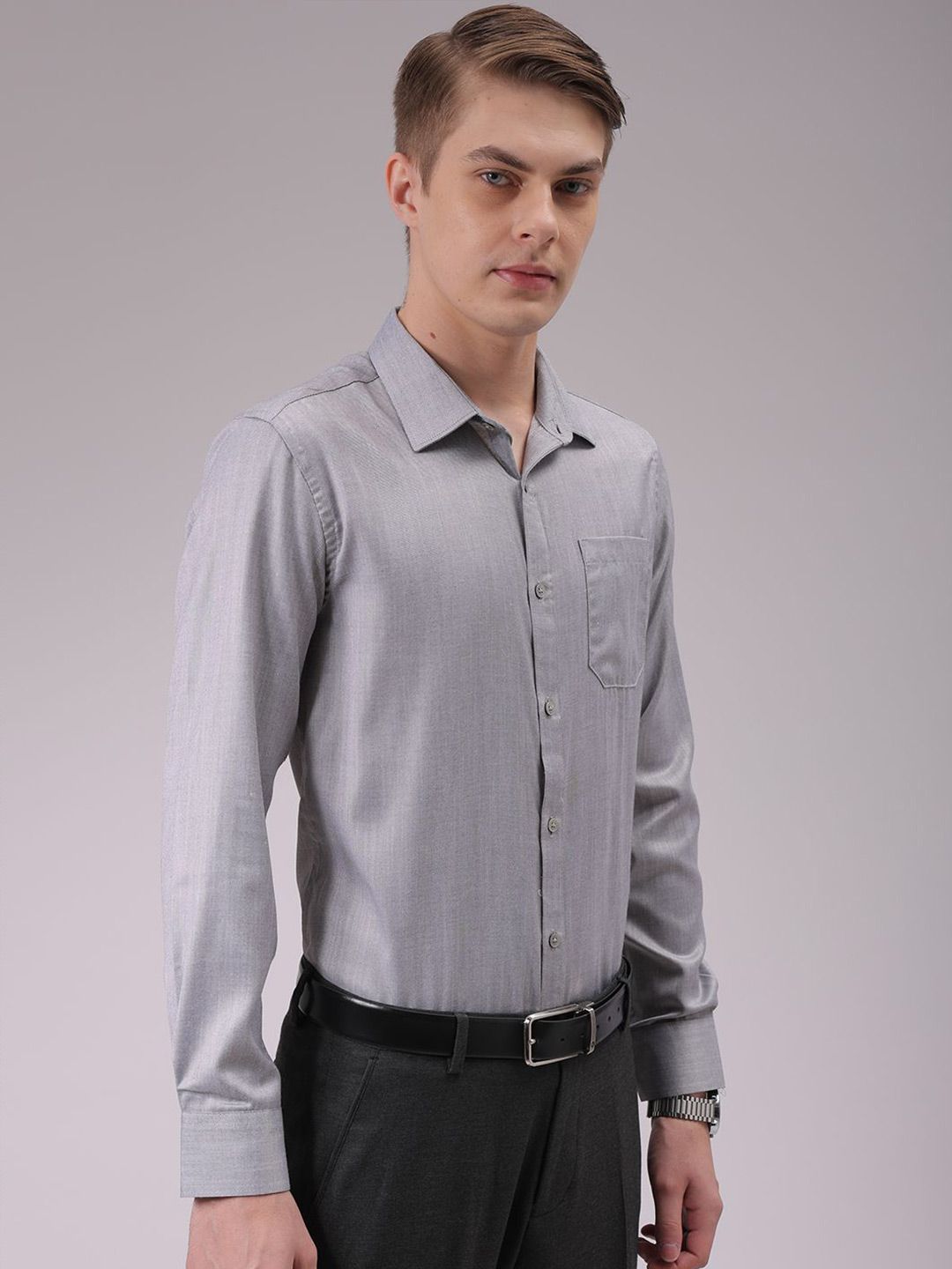 The Indian Garage Co. X Luxe Men Cutaway Collar Solid Slim Fit Formal Shirt