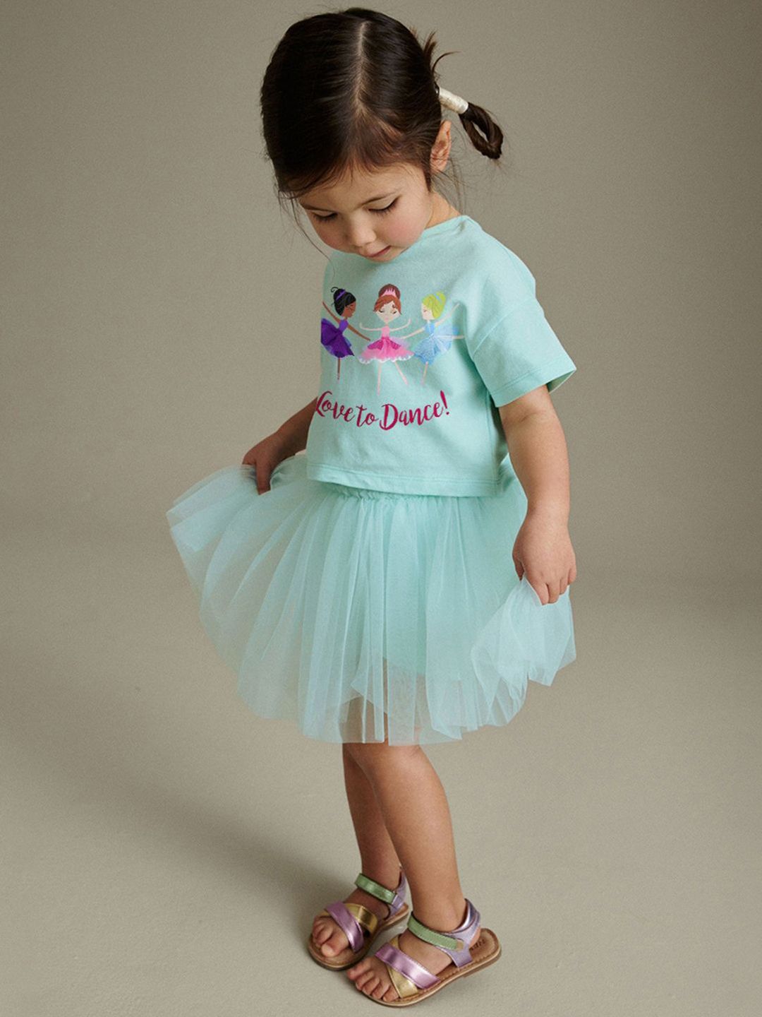 YK Girls Printed T-shirt With Skirt