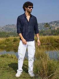 Campus Sutra Men Comfort Fit Spread Collar Geometric Printed Casual Shirt