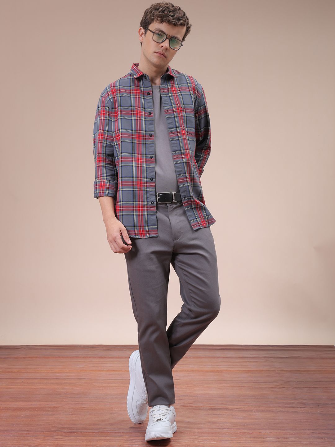 The Indian Garage Co Men Cutaway Collar Checked Cotton Slim Fit Casual Shirt
