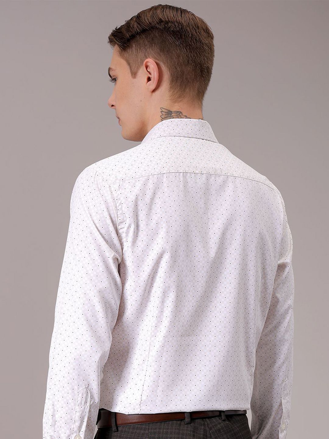 The Indian Garage Co. X Luxe Men Slim Fit Opaque Printed Formal Shirt