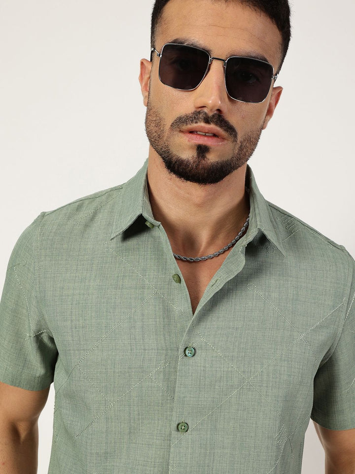 Thomas Scott Men Premium Spread Collar Textured Slim Fit Casual Shirt