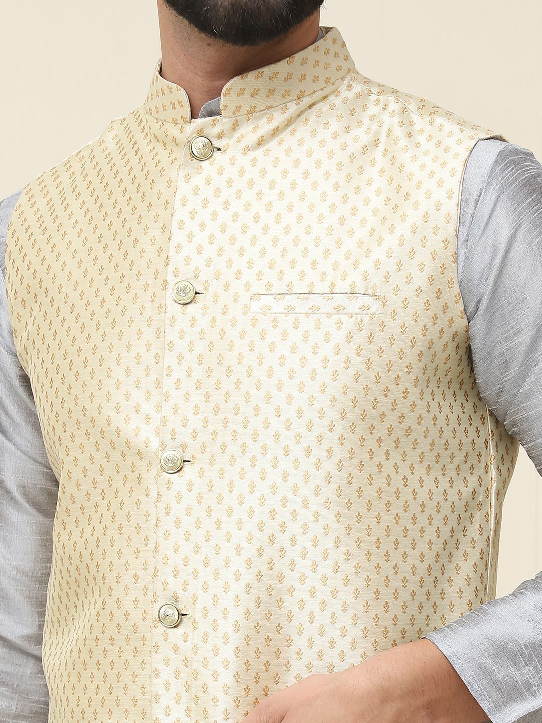 SOJANYA Mandarin Collar Kurta With Churidar & Nehru jacket