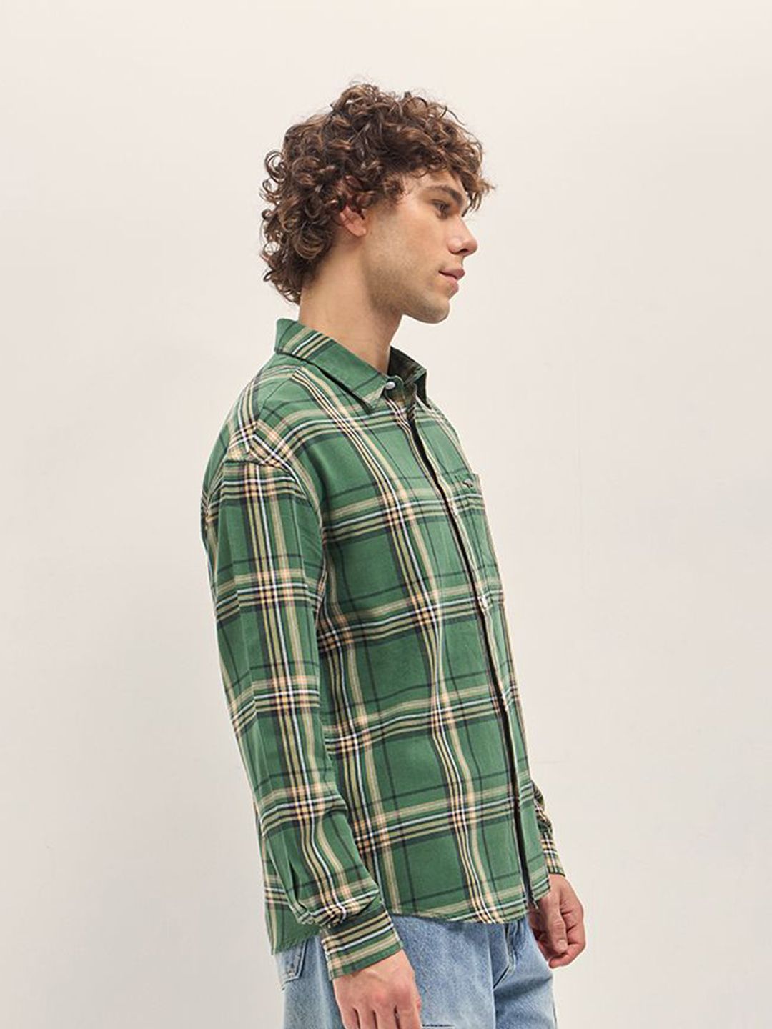 THE BEAR HOUSE Men Spread Collar Buffalo Checked Cotton Relaxed Fit Casual Shirt