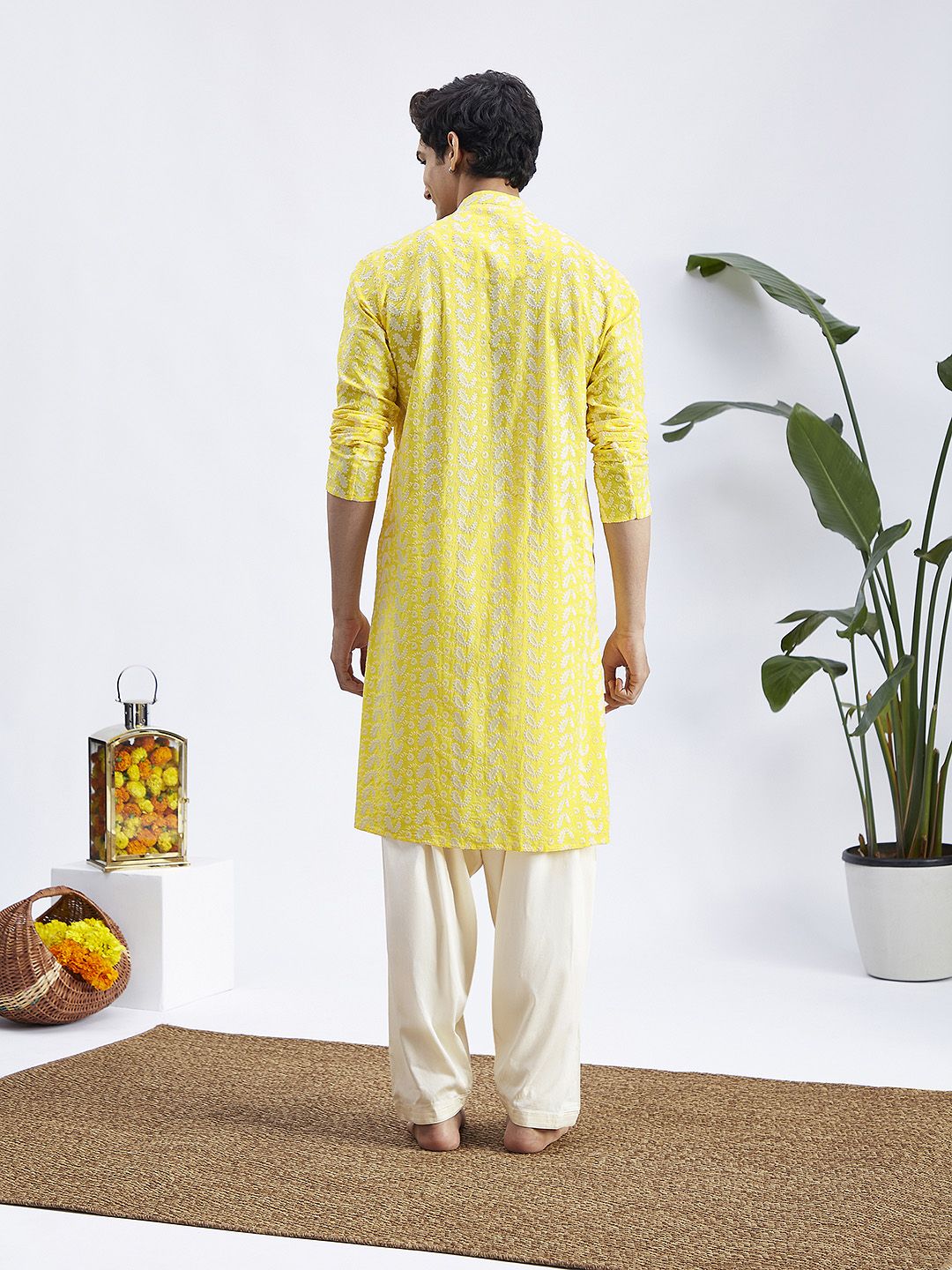 VASTRAMAY Men Yellow Ethnic Motifs Embroidered Chikankari Pure Cotton Kurta with Patiala