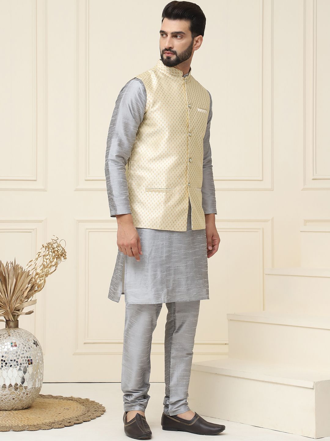 SOJANYA Mandarin Collar Kurta With Churidar & Nehru jacket