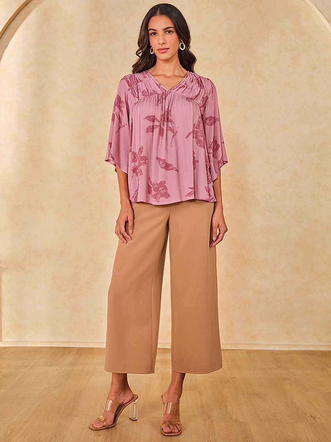 AND Print Tie-Up Neck Kimono Sleeve Top