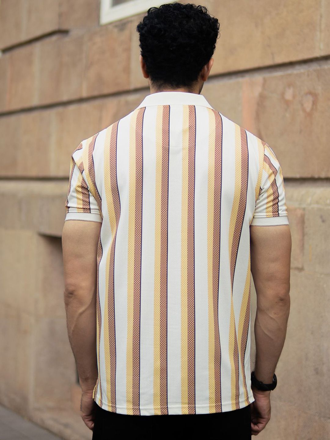 Powerlook Men Mustard Printed Stripe T-Shirt