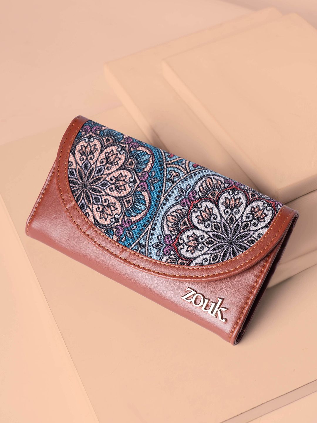 Zouk Wanita Multicolor Mandala Print Kyra Flap Wallet