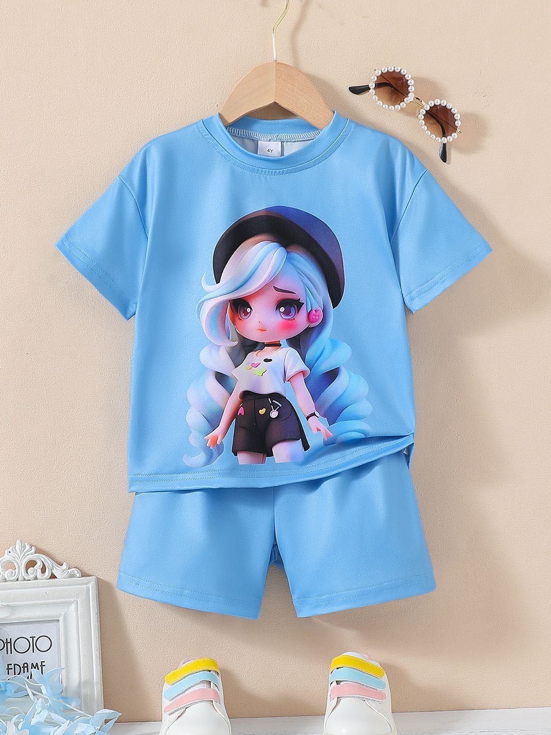 YK Girls Printed T-Shirt & Shorts Clothing Set