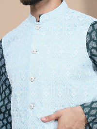 Motif Etnik Hijau Anouk Bercetak Kurta Kapas Tulen Lurus dengan Jaket Churidar & Nehru