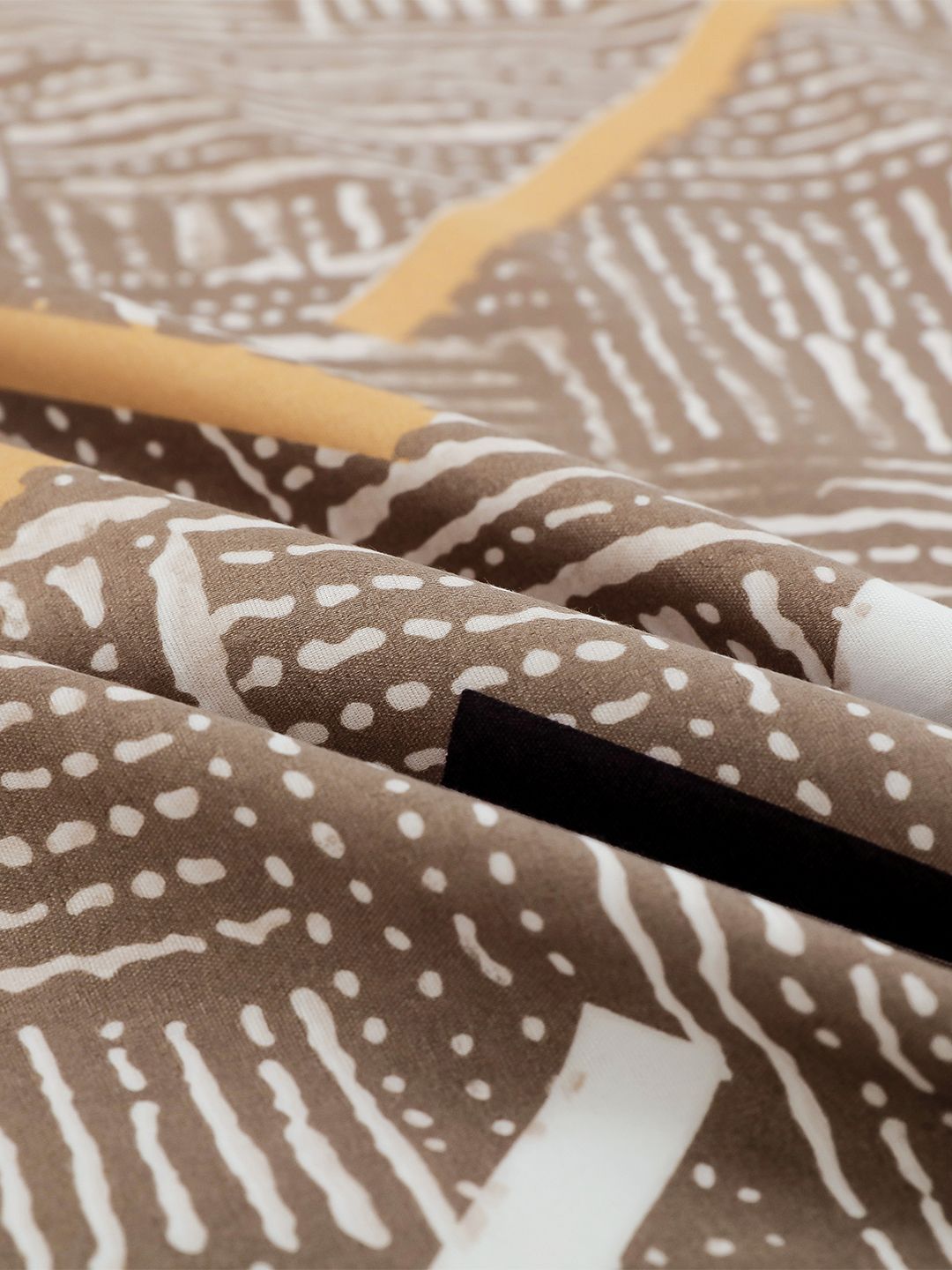Story@home Coffee Brown Abstract Printed 240 TC Satin Finish Queen Bedsheet Set