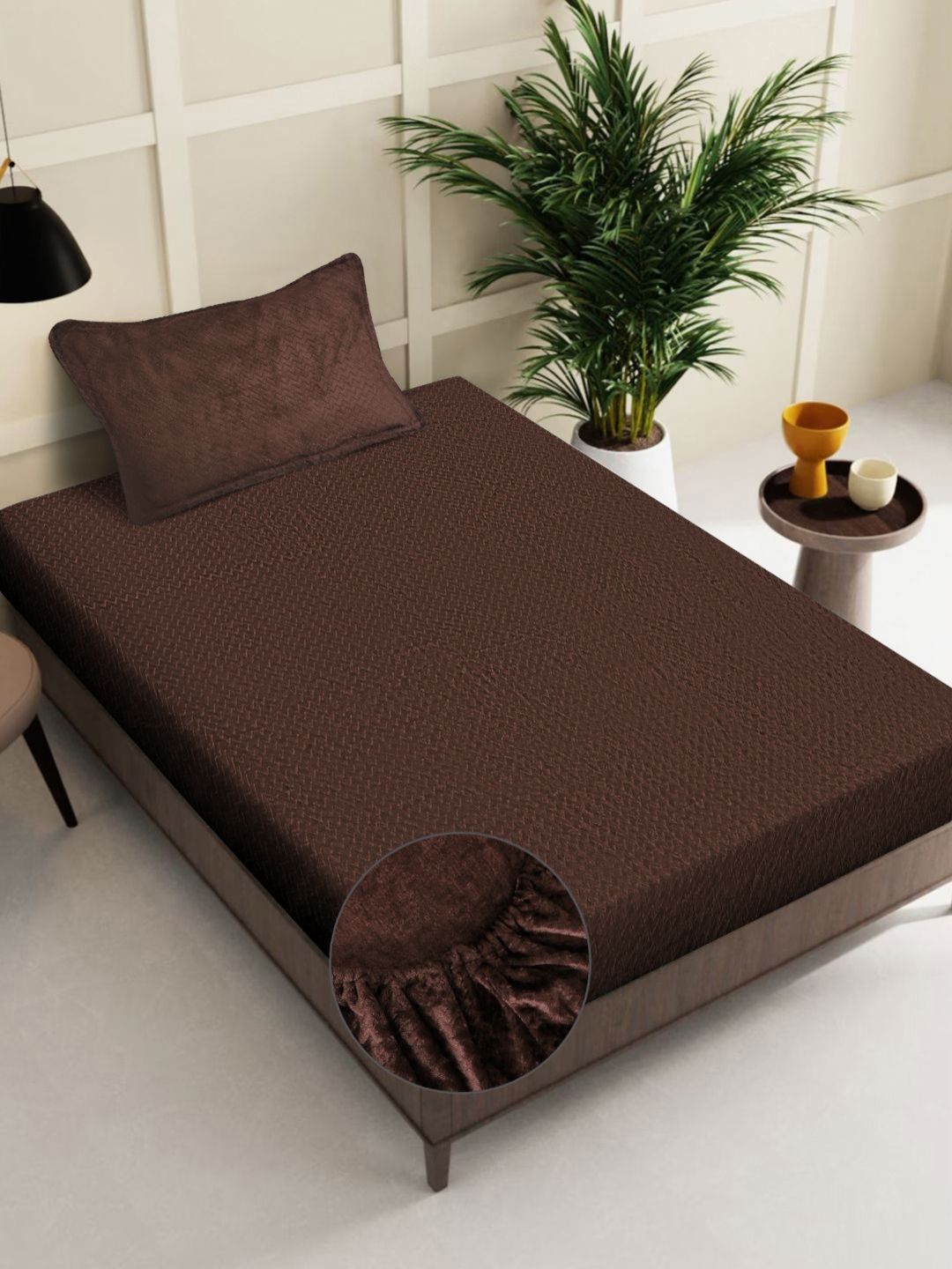 KLOTTHE Brown Abstract 300TC Woolen Single Fitted Bedsheet & 1 Pillow Cover