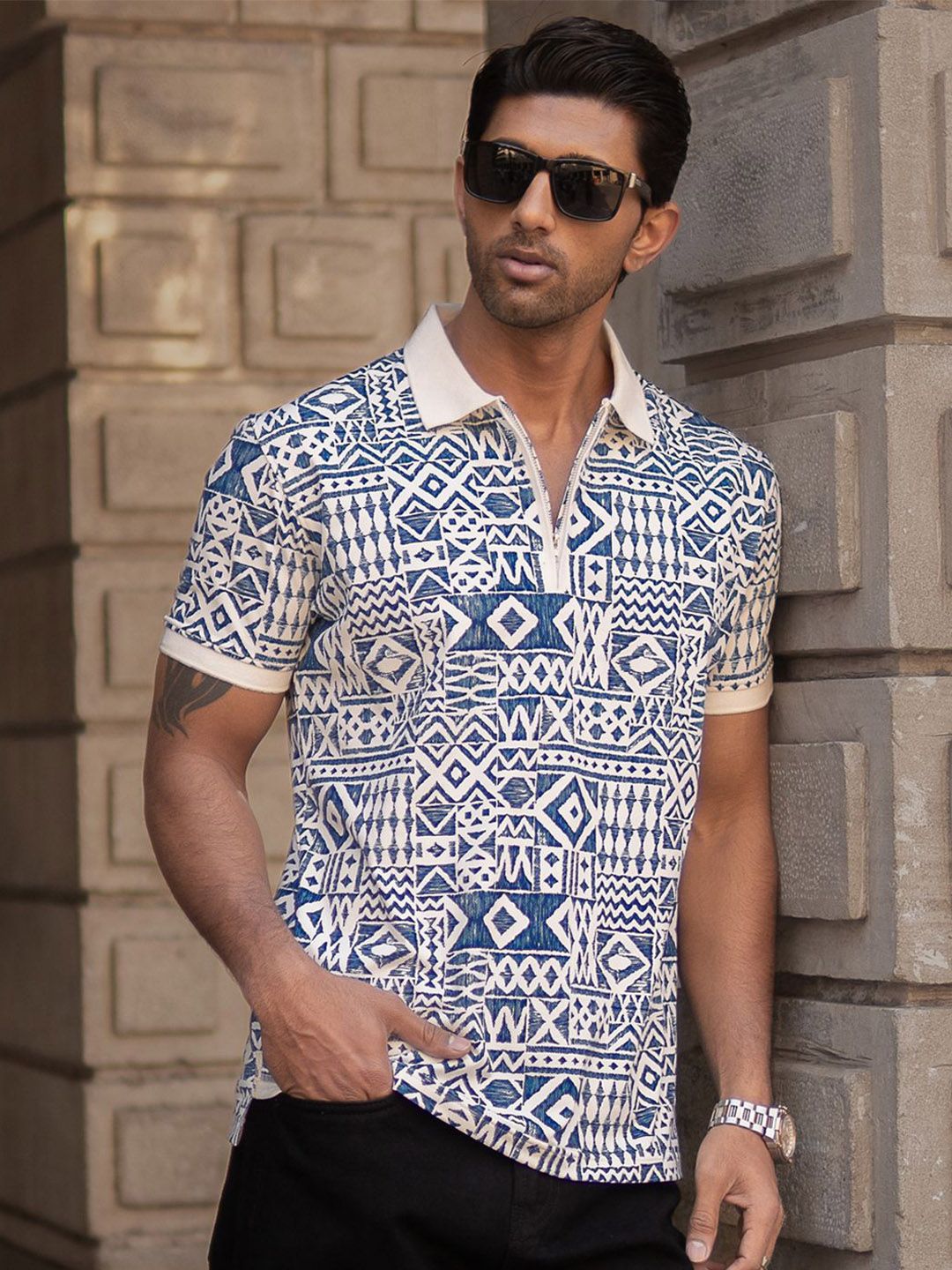 Powerlook Men Geometric Printed Polo Collar T-shirt