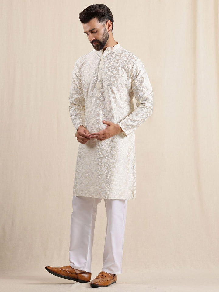 Anouk Ethnic Motifs Embroidered Mandarin Collar Zari Kurta With Pyjamas & Nehru Jacket