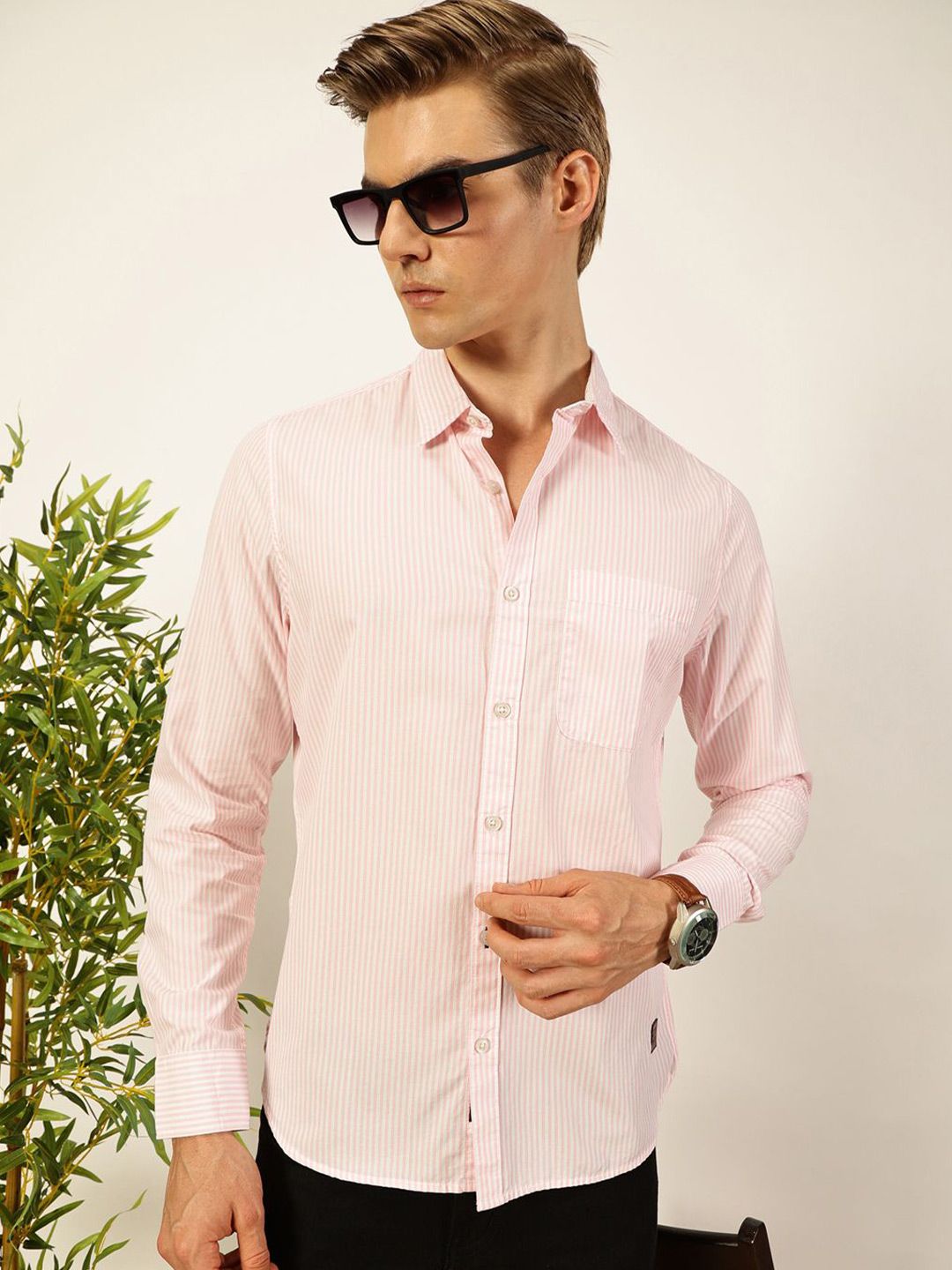 Thomas Scott Men Smart Spread Collar Vertical Striped Cotton Slim Fit Casual Shirt