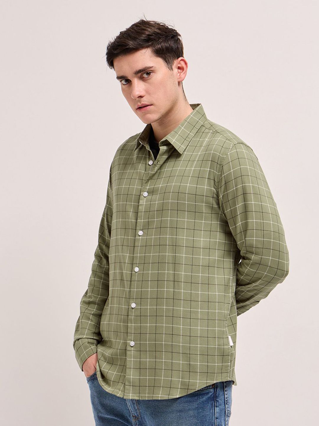THE BEAR HOUSE Men Spread Collar Windowpane Checked Cotton Slim Fit Casual Shirt