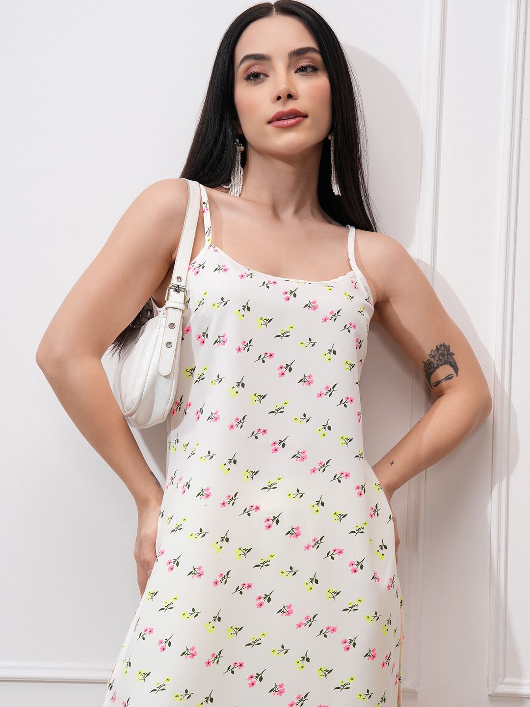 Vishudh Women Floral Printed Regular Kurta with Palazzos