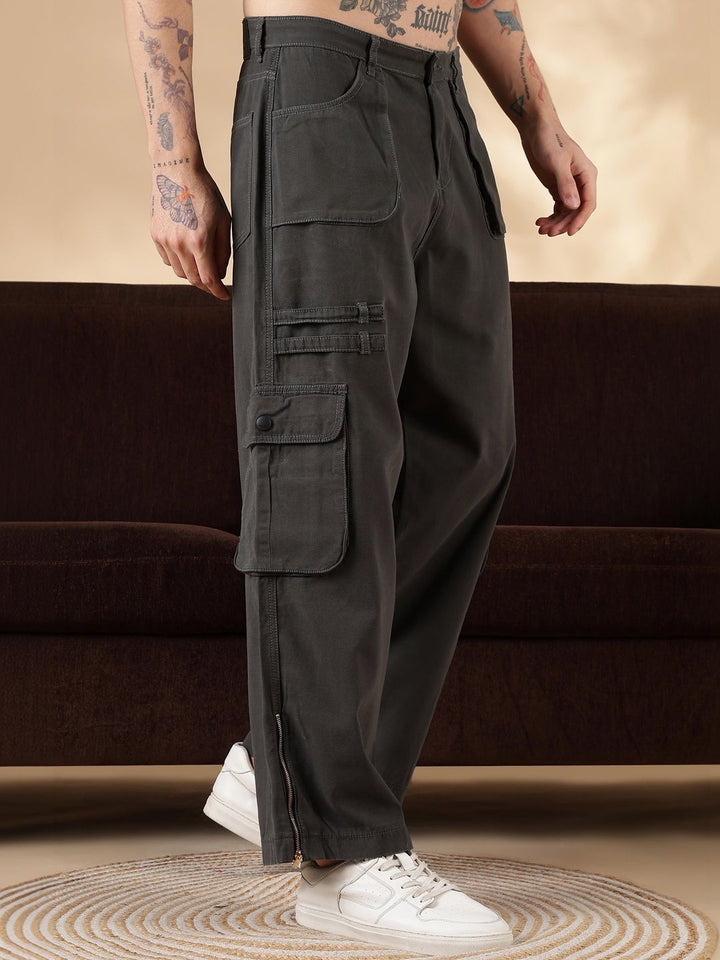 Eszett Men Easy Wash Cargos Seluar