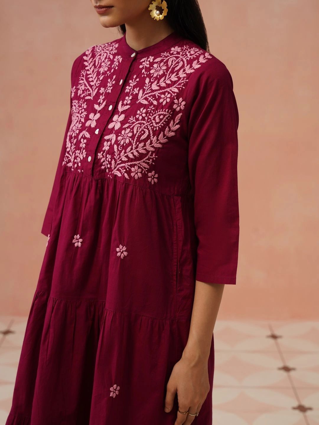 Pakaian A-Line Bersulam Bunga Rumah Chikankari